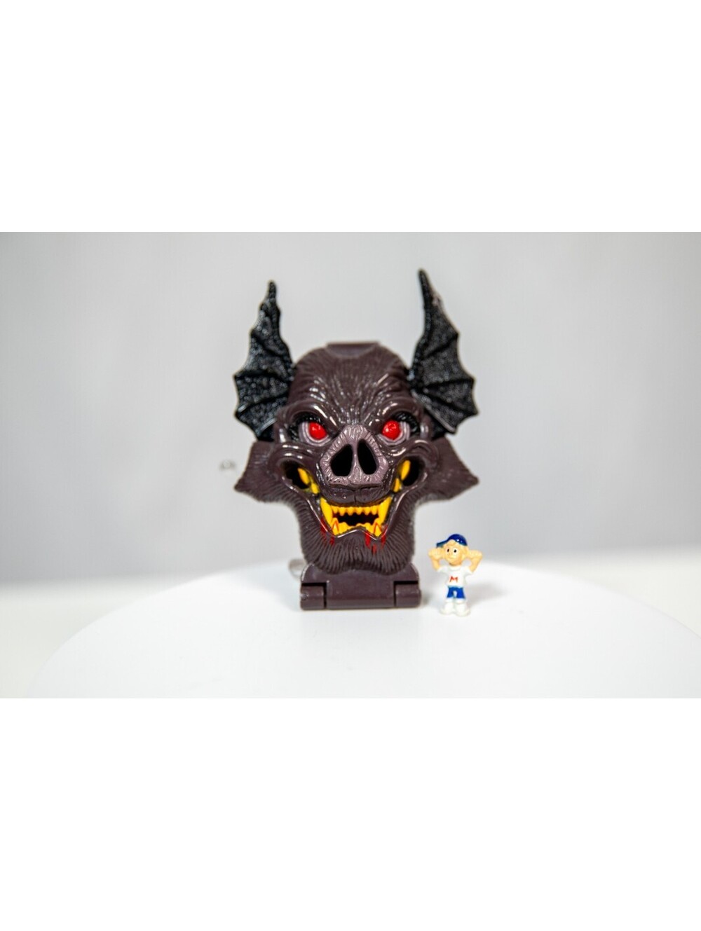 1992 90s Mighty Max Defeats Vamp Biter Horror Head - Complete with Max